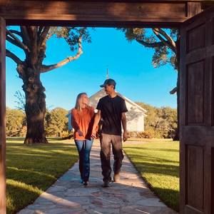 Meet your Posher, Caroline